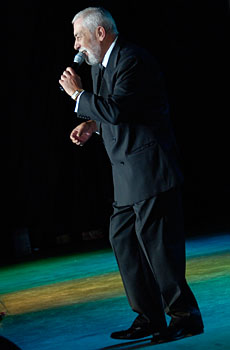 Vakhtang Kikabidze at Russian Festival Matryoshka 2006